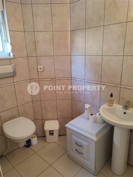 Two-storey villa with a swimming pool and a garden, in the popular resort area of Alanya - Incekum-id-6520-photo-19