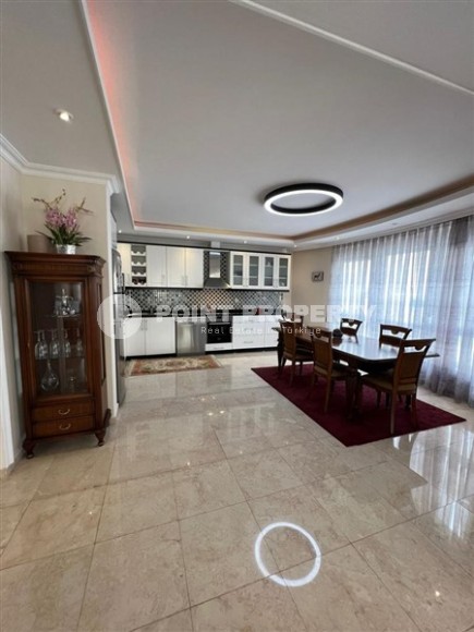 Панорамная двухуровневая квартира с видом на море и горы, в 100 метрах от роскошного пляжа Клеопатры-id-6521-фото-3