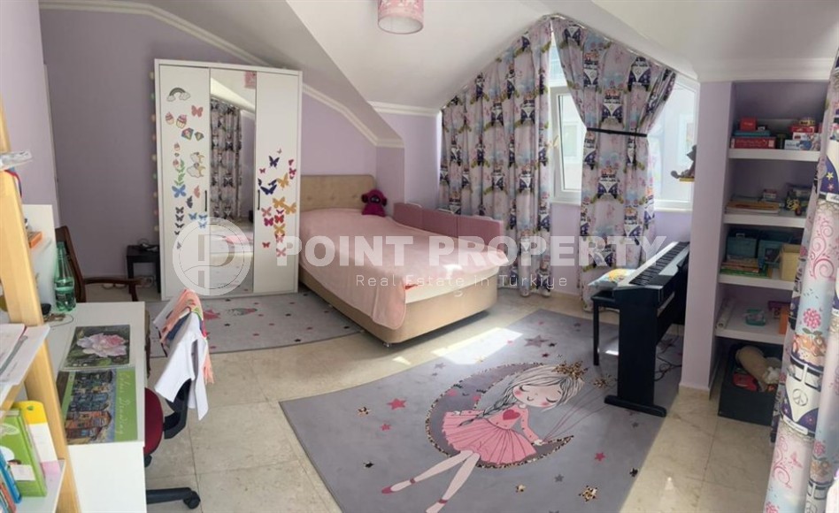 Панорамная двухуровневая квартира с видом на море и горы, в 100 метрах от роскошного пляжа Клеопатры-id-6521-фото-9