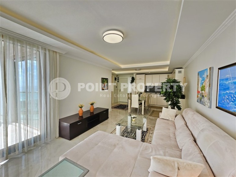 Комфортабельная, светлая квартира на первой линии от моря, в центре района Нижняя Оба-id-6523-фото-2