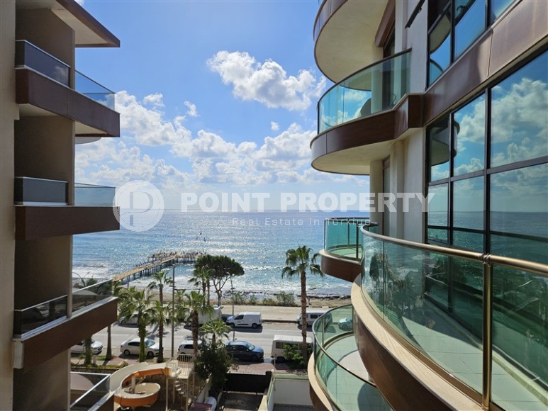 Комфортабельная, светлая квартира на первой линии от моря, в центре района Нижняя Оба-id-6523-фото-9