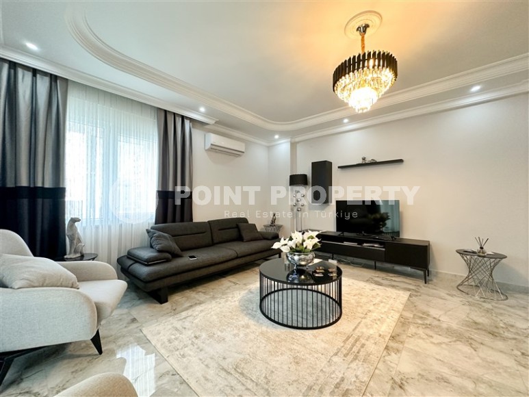 Spacious 1+1 apartment, on an area of 90 m2, in the center of a popular, developed area of Alanya - Mahmutlar-id-6524-photo-3
