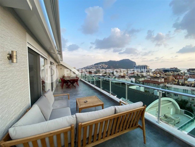 Large two-level apartment 3+1, with a total area of 180 m2, a short walk from Cleopatra Beach-id-6525-photo-13