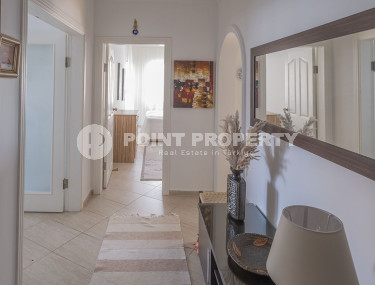 Two bedroom apartment, 100m² in a residence with good infrastructure in Cikcilli area, Alanya-id-1513-photo-5