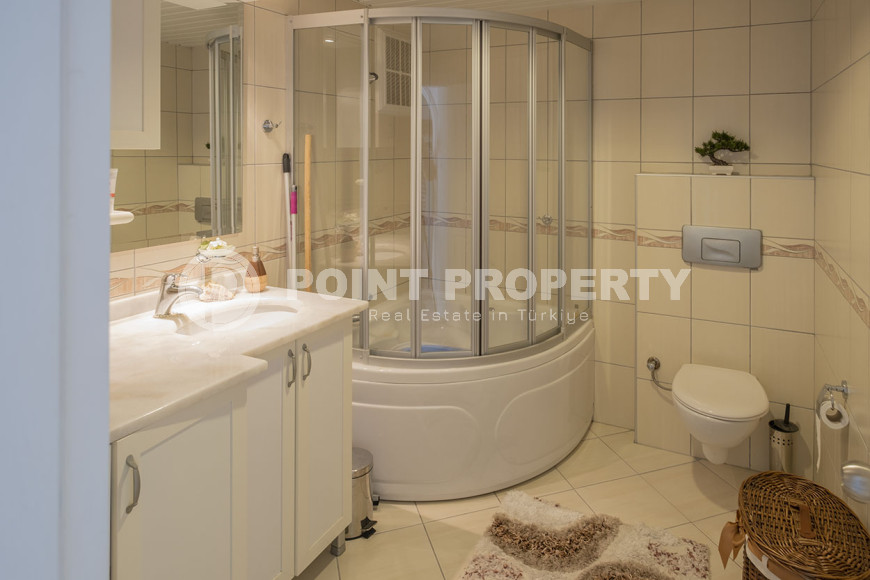 Two bedroom apartment, 100m² in a residence with good infrastructure in Cikcilli area, Alanya-id-1513-photo-7