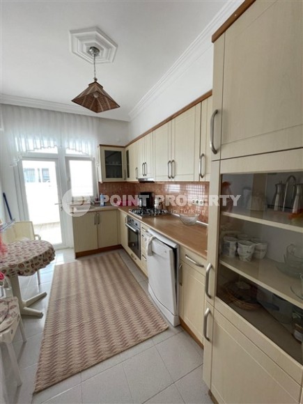 Недорогая квартира с большой общей площадью - 140 м2, в центре популярного, современного района Аланьи - Нижняя Оба-id-6528-фото-4