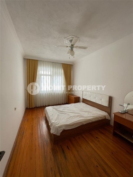 Недорогая квартира с большой общей площадью - 140 м2, в центре популярного, современного района Аланьи - Нижняя Оба-id-6528-фото-5