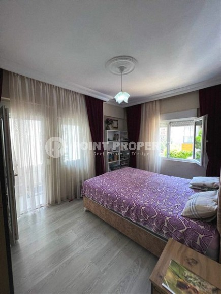 Small, ready-to-move-in 1+1 apartment 250 meters from the sea, in the center of Mahmutlar-id-6535-photo-6