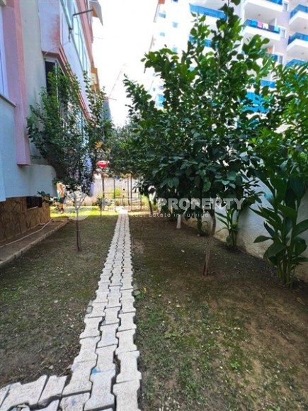 Small, ready-to-move-in 1+1 apartment 250 meters from the sea, in the center of Mahmutlar-id-6535-photo-13