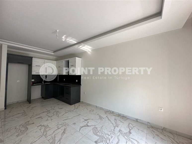 Компактная новая квартира с чистовой отделкой, на 1-м этаже в жилом комплексе, с богатой внутренней инфраструктурой-id-6538-фото-2