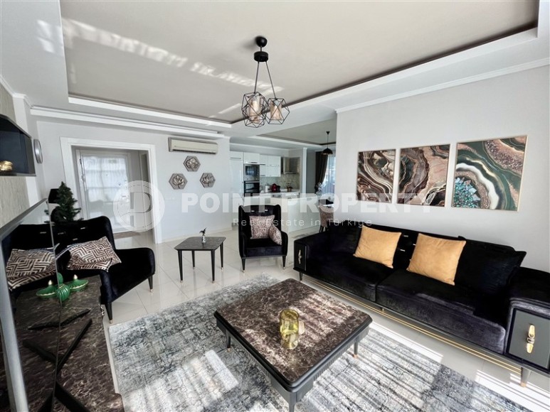 Панорамная двухуровневая квартира с видом на море, в комфортабельном жилом комплексе, в центре района Кестель-id-6539-фото-4