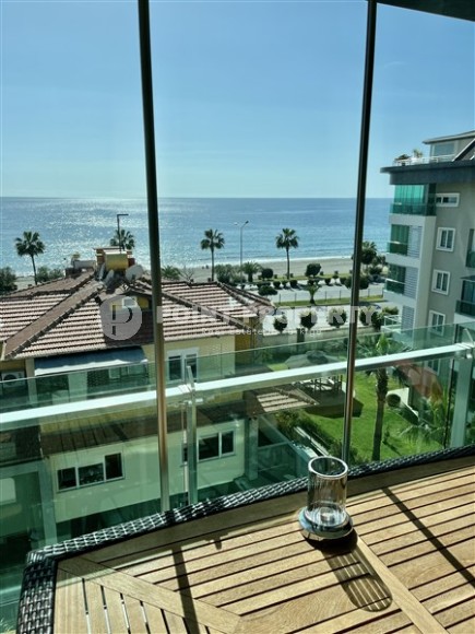 Панорамная двухуровневая квартира с видом на море, в комфортабельном жилом комплексе, в центре района Кестель-id-6539-фото-16