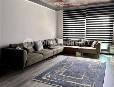 Stylish apartment with designer renovation 1200 meters from the sea, in a prestigious, quiet area of Alanya - Upper Oba-id-6540-photo-1