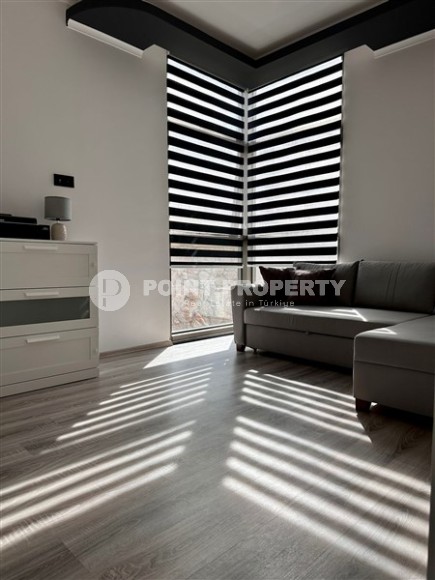 Stylish apartment with designer renovation 1200 meters from the sea, in a prestigious, quiet area of Alanya - Upper Oba-id-6540-photo-8