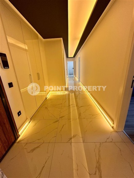 Stylish apartment with designer renovation 1200 meters from the sea, in a prestigious, quiet area of Alanya - Upper Oba-id-6540-photo-9