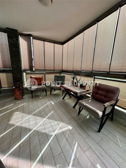 Stylish apartment with designer renovation 1200 meters from the sea, in a prestigious, quiet area of Alanya - Upper Oba-id-6540-photo-14