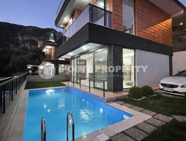 New three bedroom villa, 142m², with private pool in the elite mountainous area of Alanya Bektas-id-1516-photo-1
