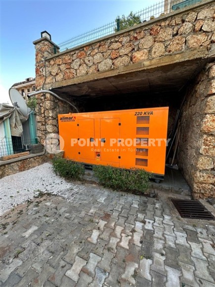 Stylish apartment with designer renovation 1200 meters from the sea, in a prestigious, quiet area of Alanya - Upper Oba-id-6540-photo-23