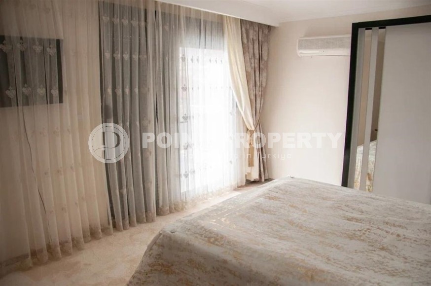 Modern duplex with panoramic views of the city and Mount Calais, 650 meters from the beach and promenade-id-6543-photo-10