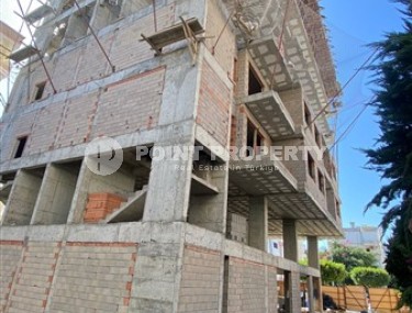 Apartments in a residential complex under construction, 200 meters from the sea, in the center of Mahmutlar-id-6545-photo-5