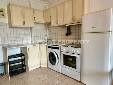 Небольшая квартира 1+1, на площади 50 м2, на 3-м этаже в жилом комплексе 2003 года постройки-id-6546-фото-2