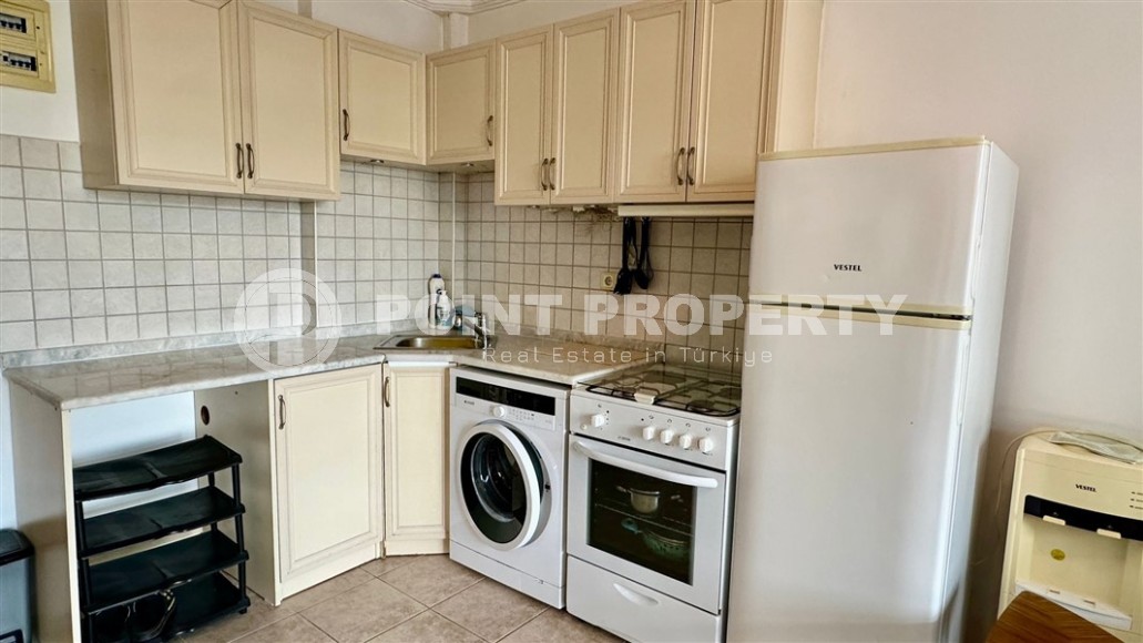 Небольшая квартира 1+1, на площади 50 м2, на 3-м этаже в жилом комплексе 2003 года постройки-id-6546-фото-3