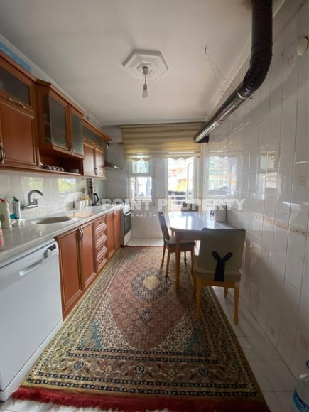 Недорогая квартира 3+1, общей площадью 140 м2, в самом центре Аланьи, в районе Гюллер Пынары-id-6548-фото-3