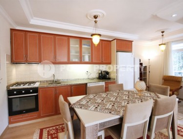 Благоустроенная квартира на 1-м этаже в жилом комплексе 2005 года постройки, с бассейном и садом-id-6549-фото-3