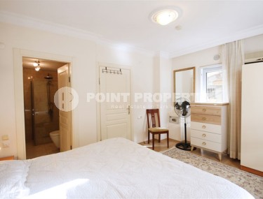 Благоустроенная квартира на 1-м этаже в жилом комплексе 2005 года постройки, с бассейном и садом-id-6549-фото-5