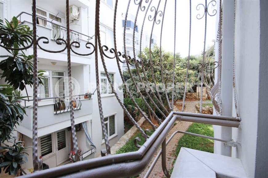 Благоустроенная квартира на 1-м этаже в жилом комплексе 2005 года постройки, с бассейном и садом-id-6549-фото-13