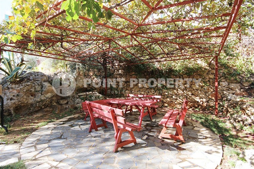 Благоустроенная квартира на 1-м этаже в жилом комплексе 2005 года постройки, с бассейном и садом-id-6549-фото-18