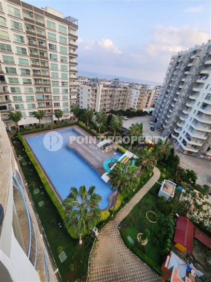 Благоустроенная квартира с мебелью и бытовой техникой, в 350 метрах от моря, в центре курортного района Мерсина - Арпачбахшиш-id-6552-фото-13