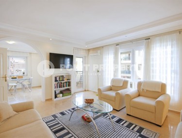 Bright, comfortable apartment 2+1, on the 2nd floor in a building built in 2008, in the center of Mahmutlar district-id-6553-photo-1