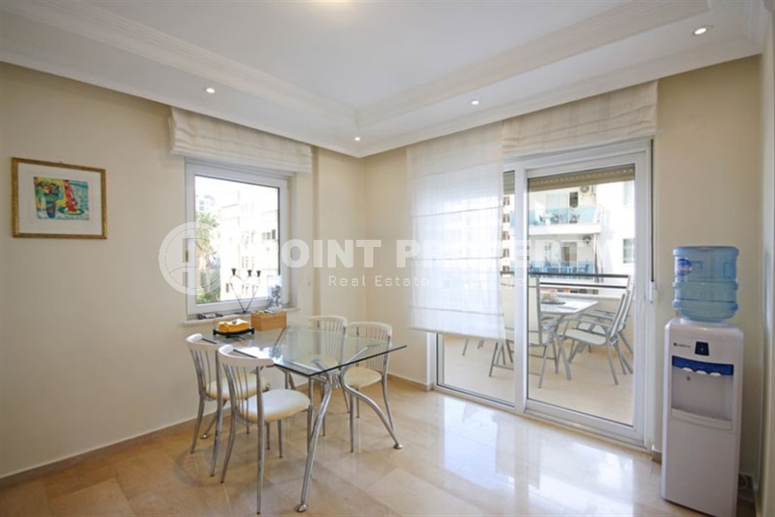 Bright, comfortable apartment 2+1, on the 2nd floor in a building built in 2008, in the center of Mahmutlar district-id-6553-photo-3