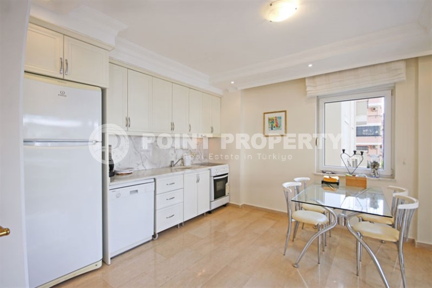 Bright, comfortable apartment 2+1, on the 2nd floor in a building built in 2008, in the center of Mahmutlar district-id-6553-photo-4