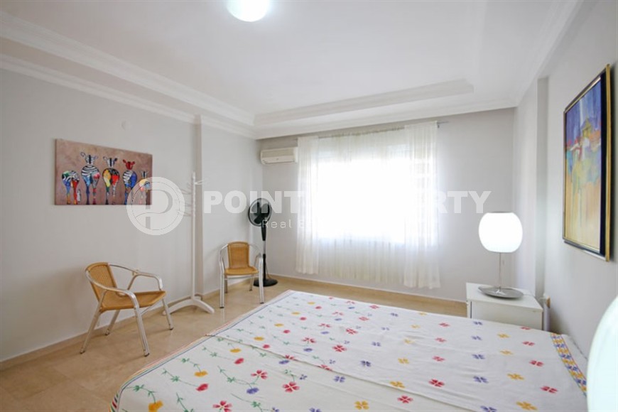 Bright, comfortable apartment 2+1, on the 2nd floor in a building built in 2008, in the center of Mahmutlar district-id-6553-photo-7
