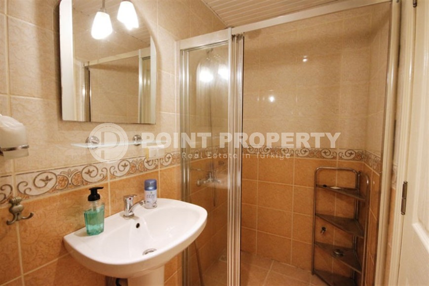 Bright, comfortable apartment 2+1, on the 2nd floor in a building built in 2008, in the center of Mahmutlar district-id-6553-photo-9