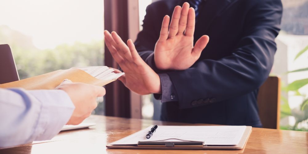 Кому и почему могут отказать в ВНЖ в Турции