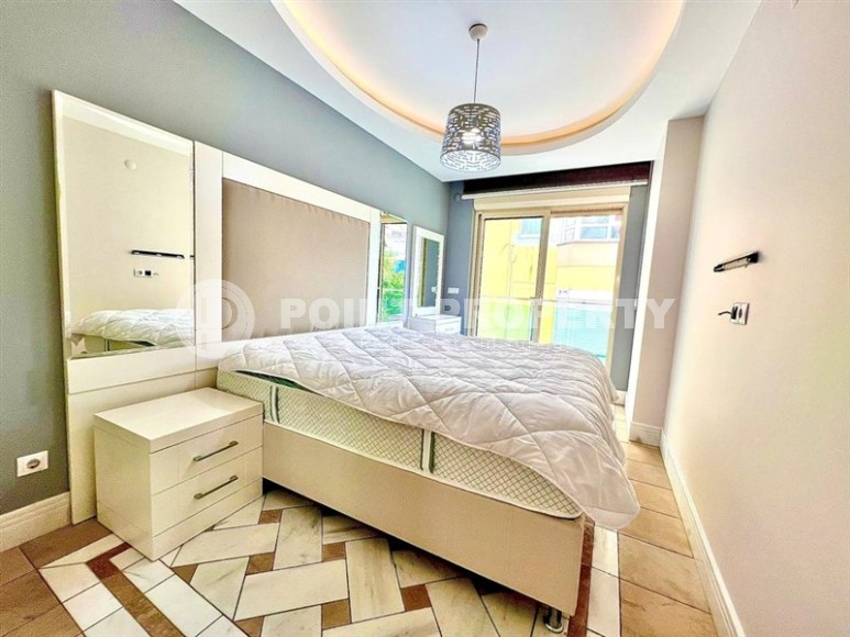 Светлая, просторная квартира 4+1, на площади 240 м2, в центре популярного Средиземноморского курорта - Аланья-id-6556-фото-7