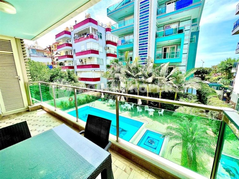 Светлая, просторная квартира 4+1, на площади 240 м2, в центре популярного Средиземноморского курорта - Аланья-id-6556-фото-17