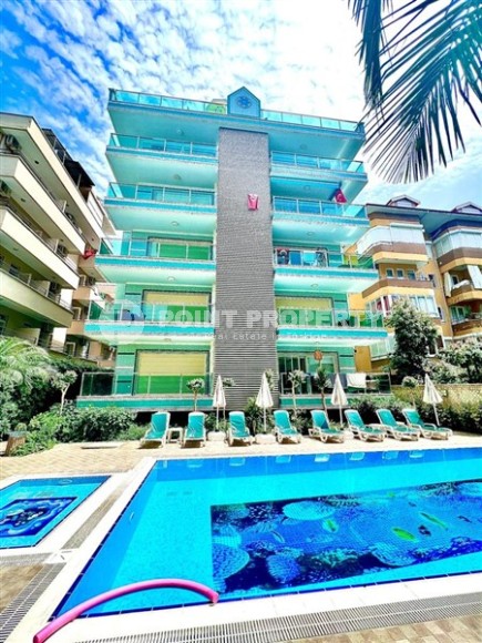 Светлая, просторная квартира 4+1, на площади 240 м2, в центре популярного Средиземноморского курорта - Аланья-id-6556-фото-18