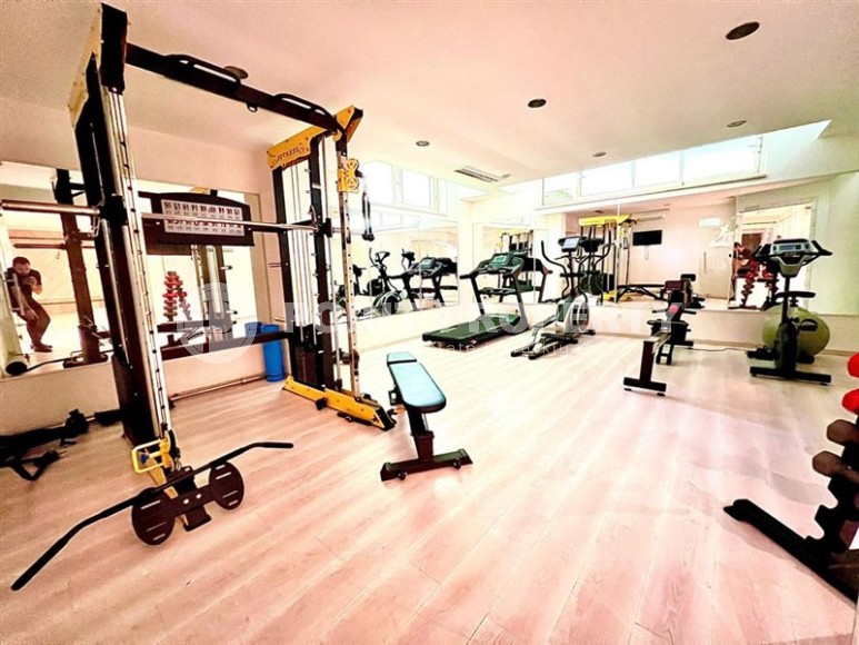 Светлая, просторная квартира 4+1, на площади 240 м2, в центре популярного Средиземноморского курорта - Аланья-id-6556-фото-20