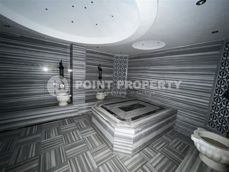 Стильная двухуровневая квартира с дизайнерским ремонтом, на 4-м этаже с мансардой, в 750 метрах от моря-id-6560-фото-20