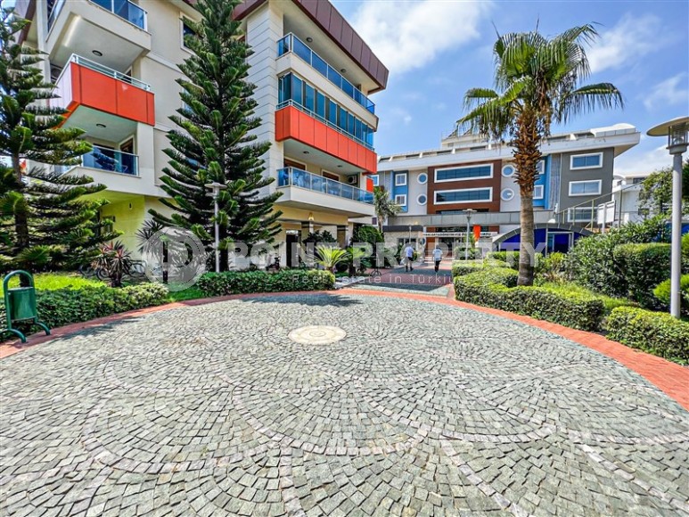 Стильная двухуровневая квартира с дизайнерским ремонтом, на 4-м этаже с мансардой, в 750 метрах от моря-id-6560-фото-27