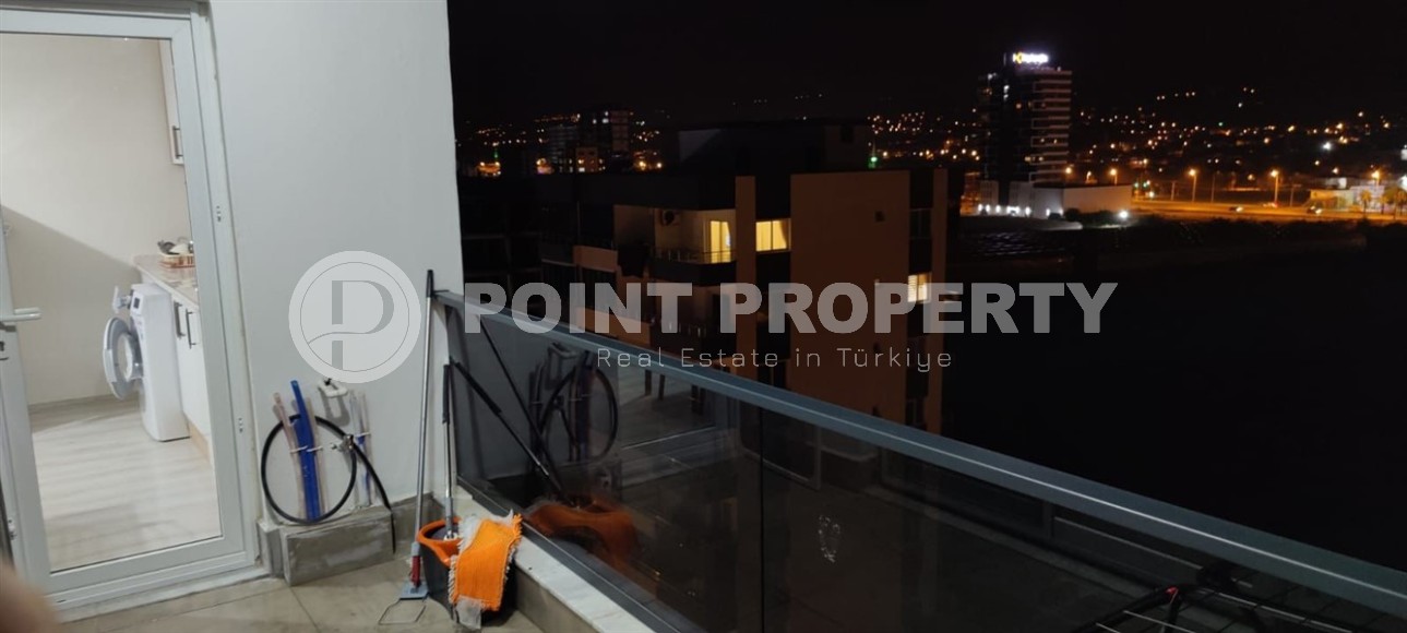 Небольшая меблированная квартира на 8-м этаже, в центре курортного района Мерсина - Эрдемли-id-6564-фото-5