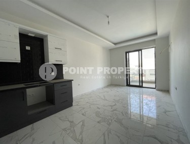 Компактная новая квартира с чистовой отделкой, на 3-м этаже в современном жилом комплексе, в 100 метрах от моря-id-6567-фото-2