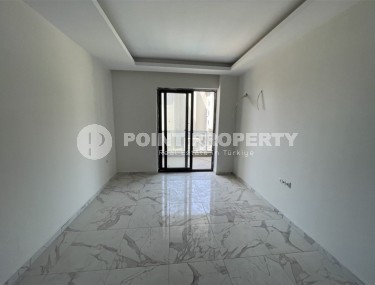 Компактная новая квартира с чистовой отделкой, на 3-м этаже в современном жилом комплексе, в 100 метрах от моря-id-6567-фото-4