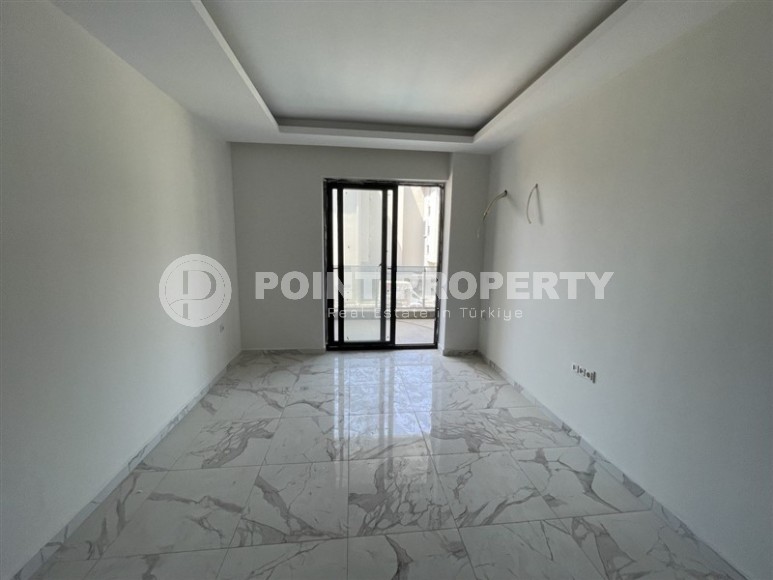 Компактная новая квартира с чистовой отделкой, на 3-м этаже в современном жилом комплексе, в 100 метрах от моря-id-6567-фото-4