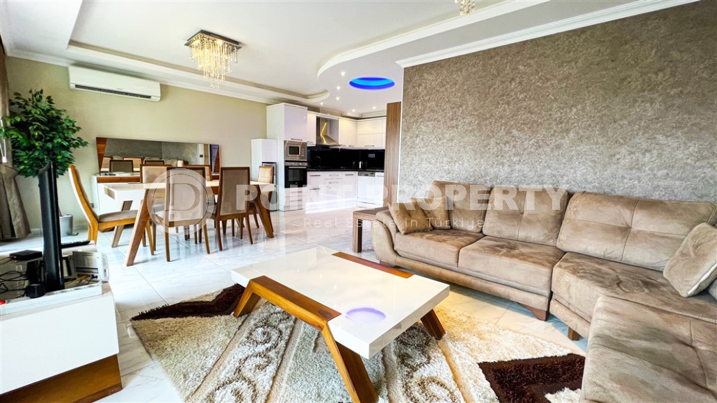 Stylish, modern apartment with comfortable high-quality furniture and the latest appliances, 850 meters from the sea, in the center of Oba district-id-6572-photo-2