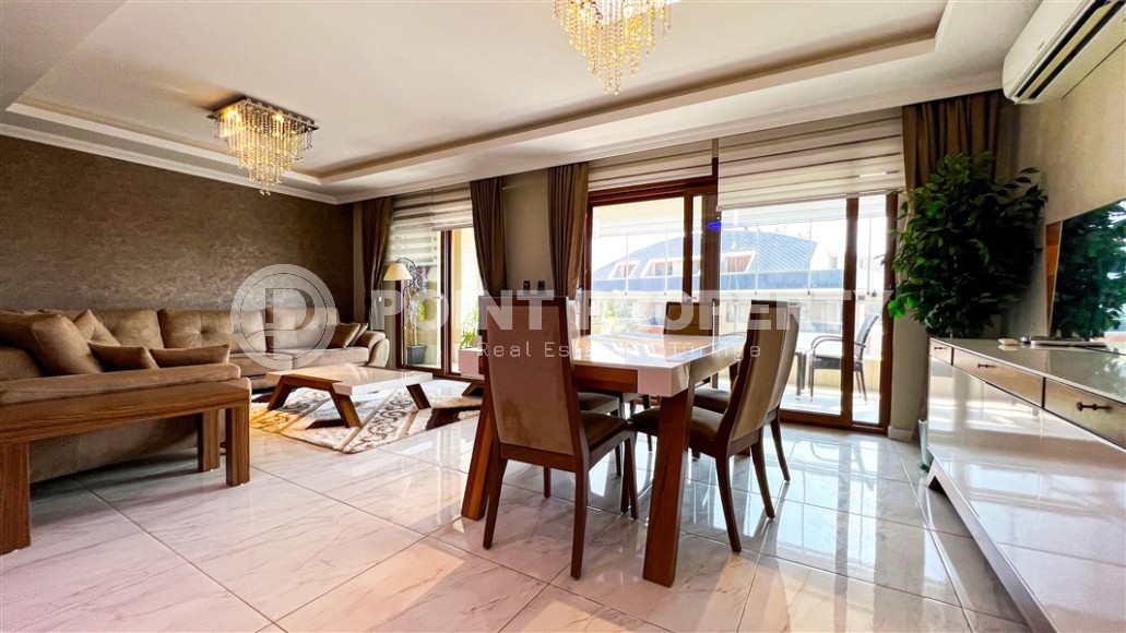 Stylish, modern apartment with comfortable high-quality furniture and the latest appliances, 850 meters from the sea, in the center of Oba district-id-6572-photo-3